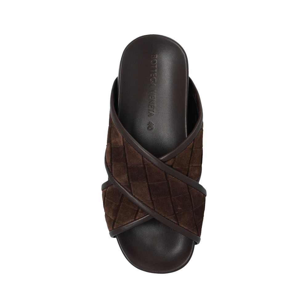 Sandales plates Bottega Veneta en cuir d'agneau marron