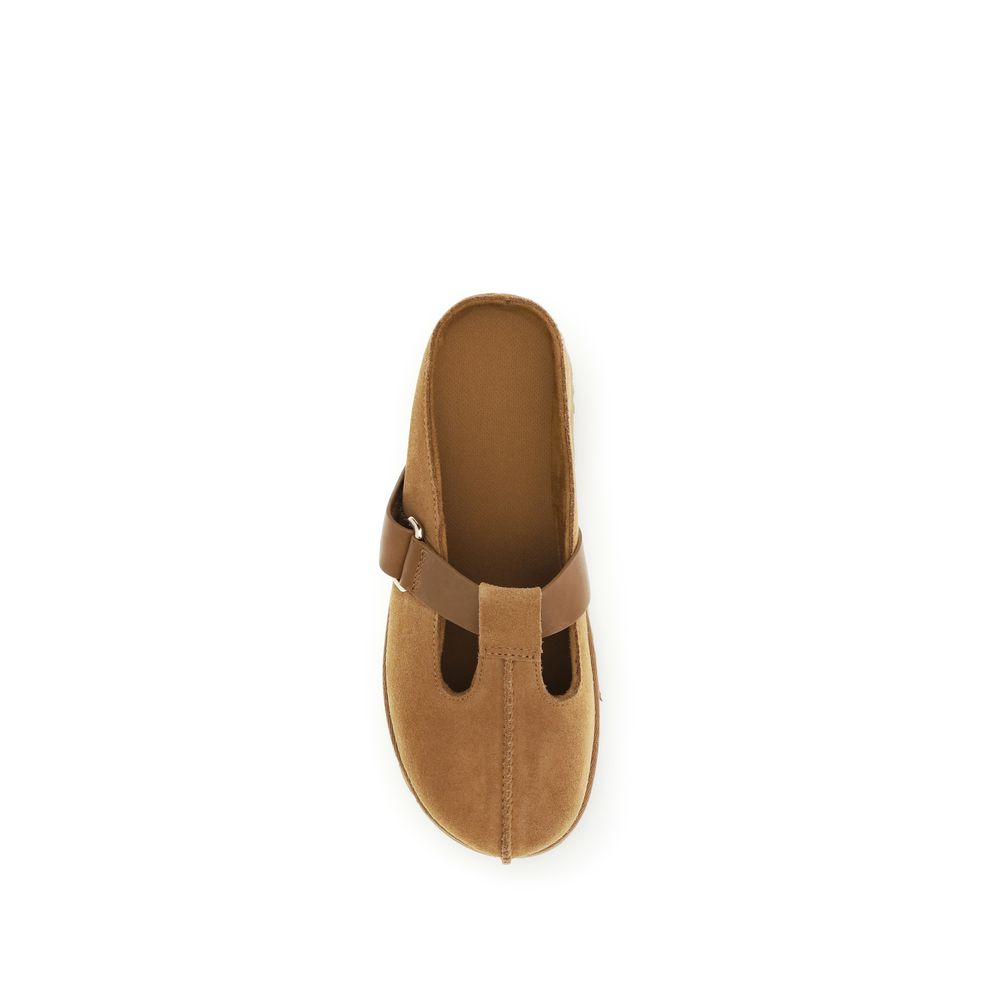 Mules UGG de piel de ternera marrón Bos Taurus