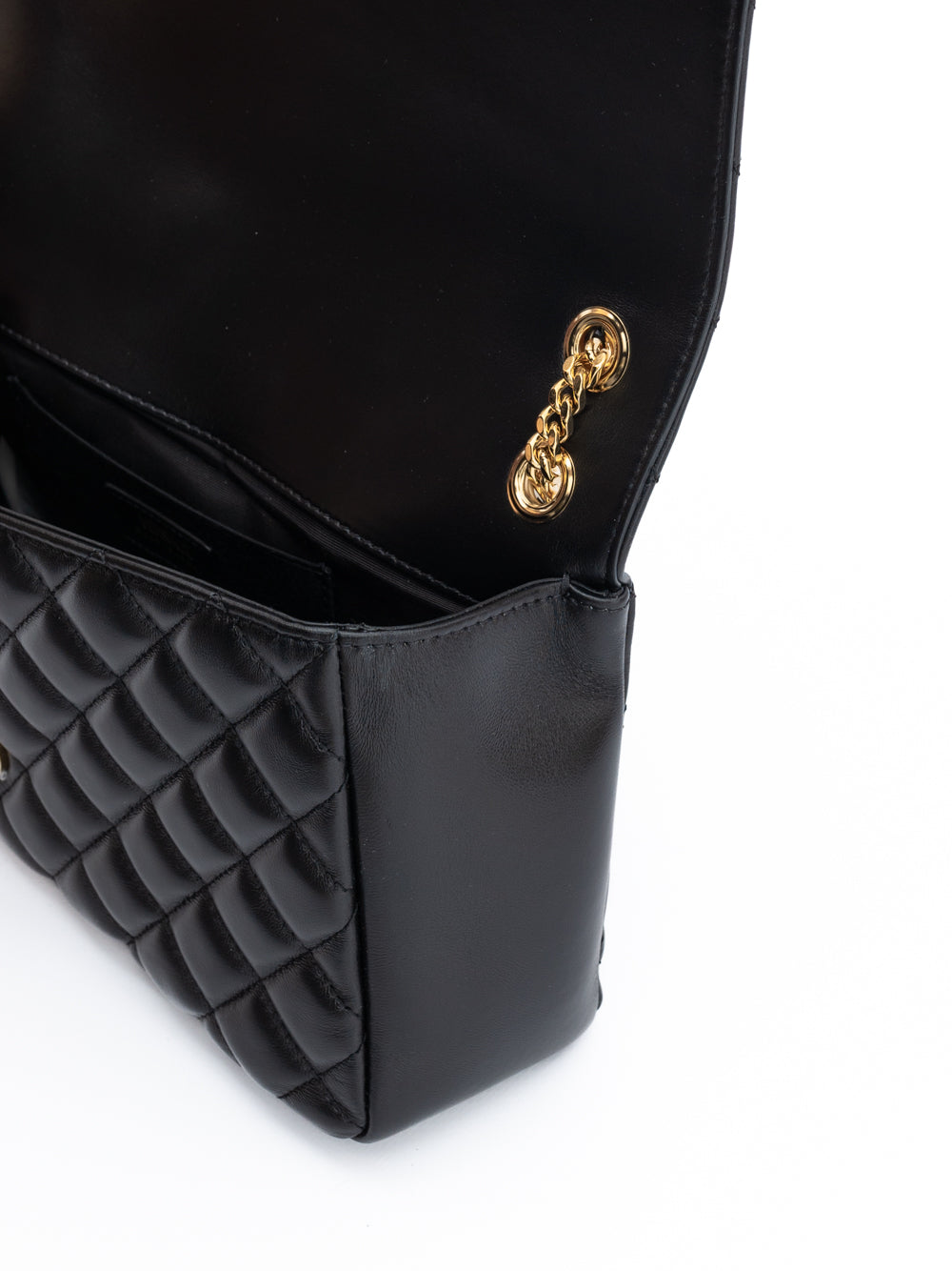 Bolso de hombro Versace de cuero acolchado negro