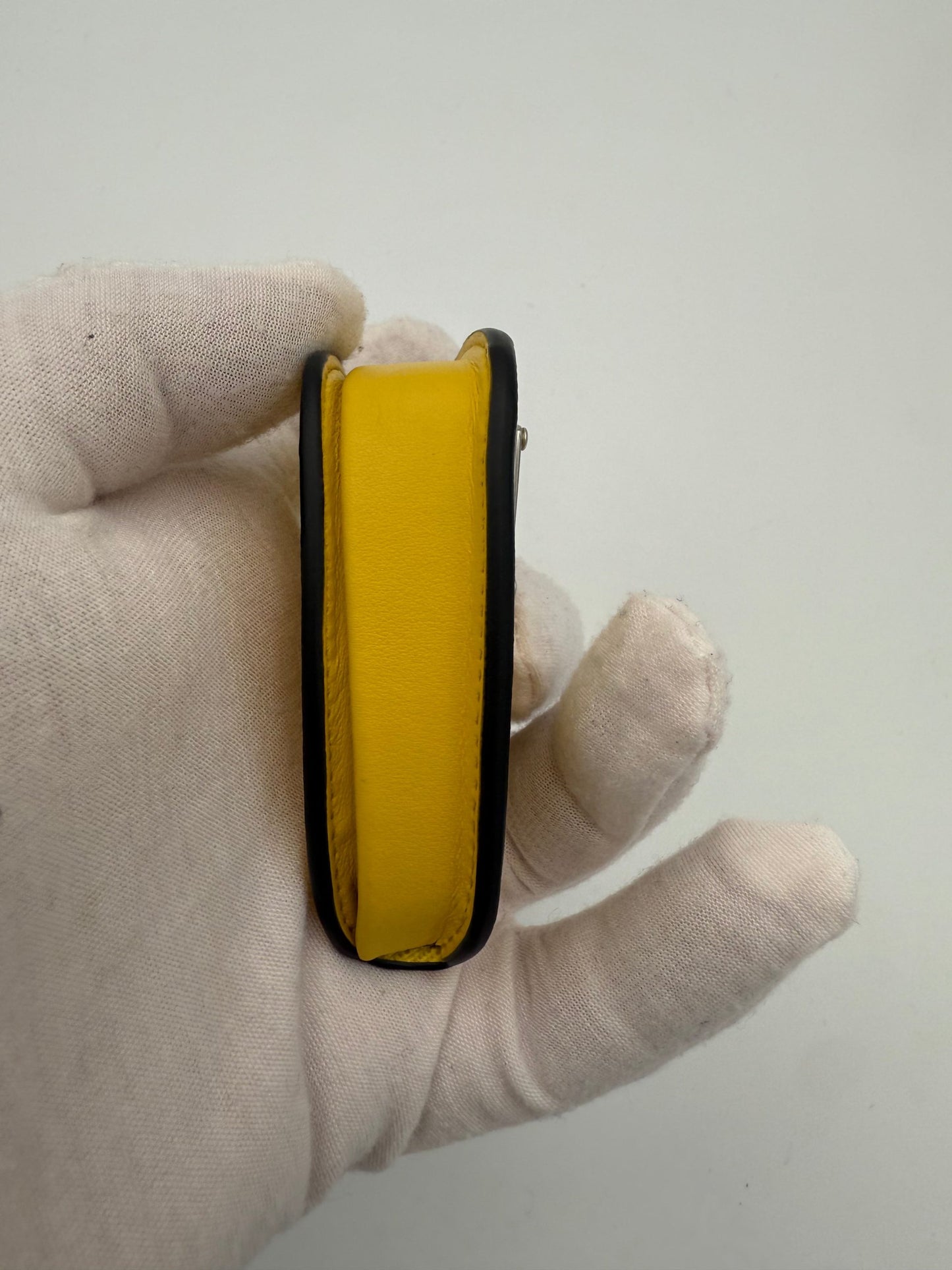 Porte-monnaie Prada en cuir Saffiano jaune