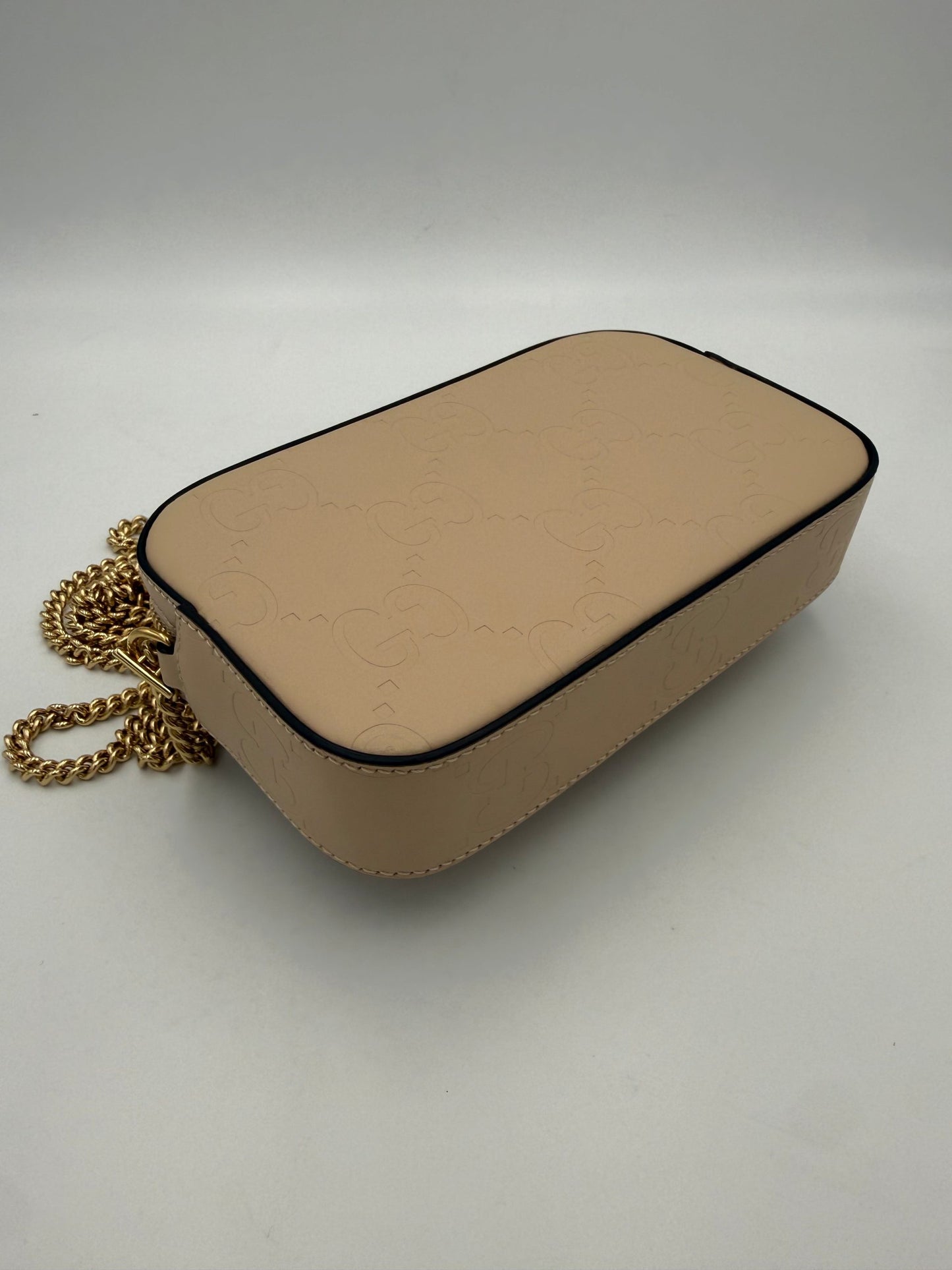 Gucci Jumbo GG Beige Shoulder Bag with Front Pocket