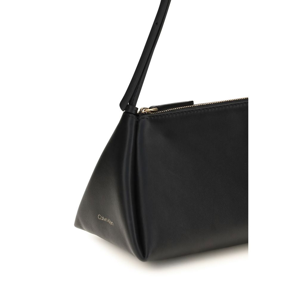 Bolso de piel de becerro negra Bos Taurus de Calvin Klein