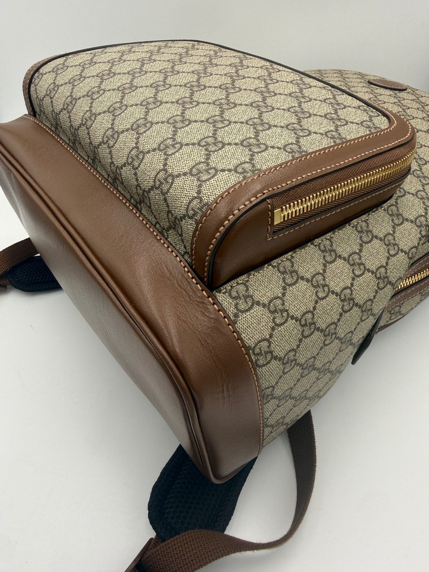 Mochila Gucci De Lona Gg Supreme y Piel En Tono Marrón