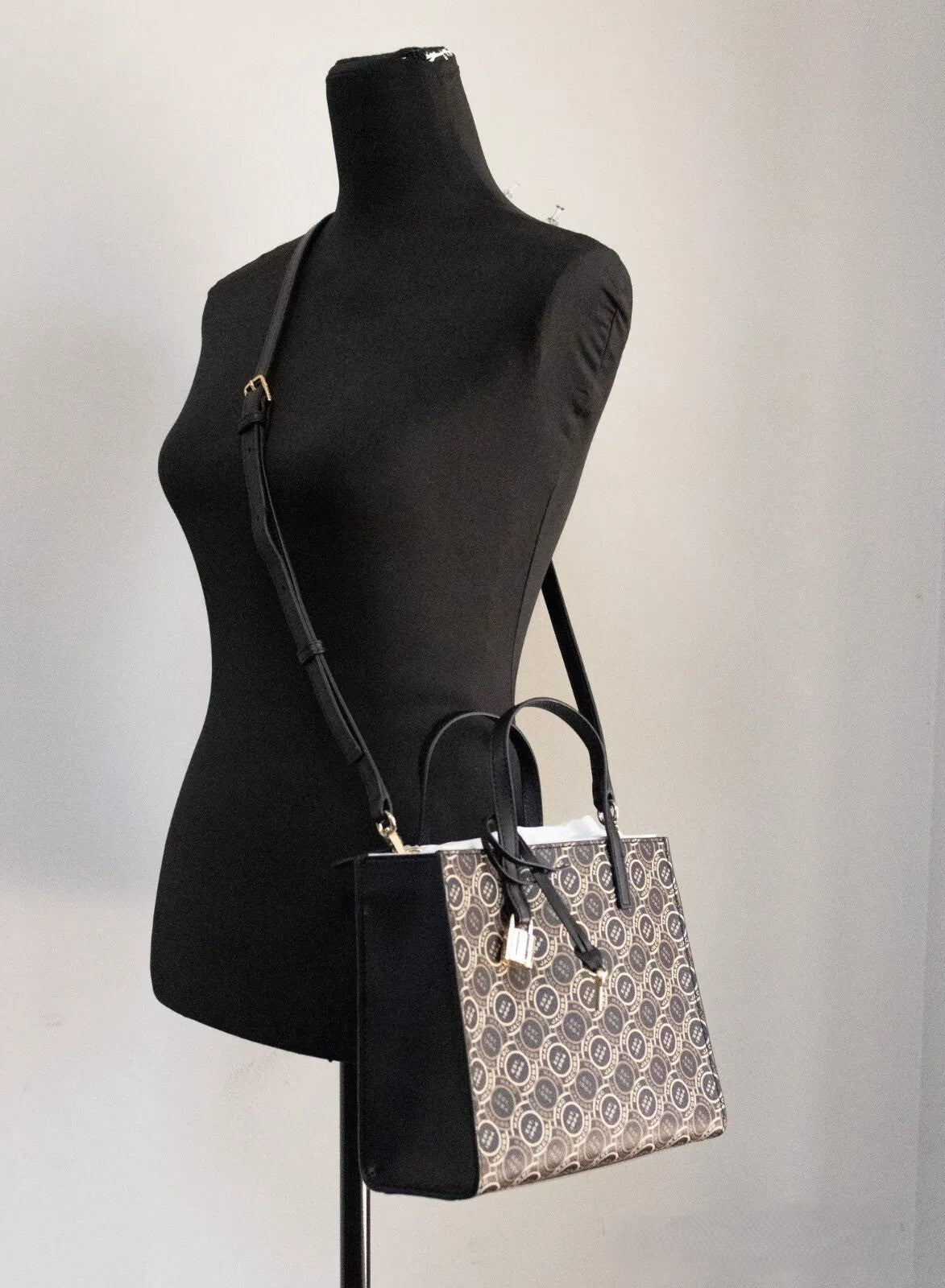 Bolso tote mini con bandolera Marc Jacobs Grind Signet de cuero estampado