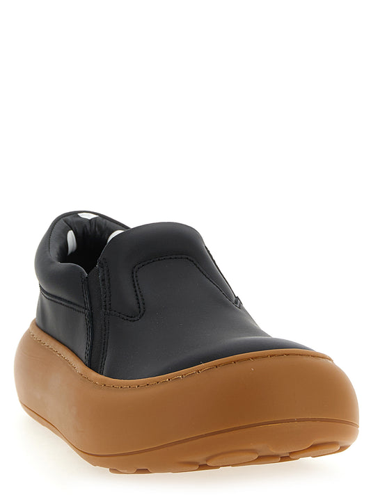 Moschino Zapatillas Gruesas de Piel Negra
