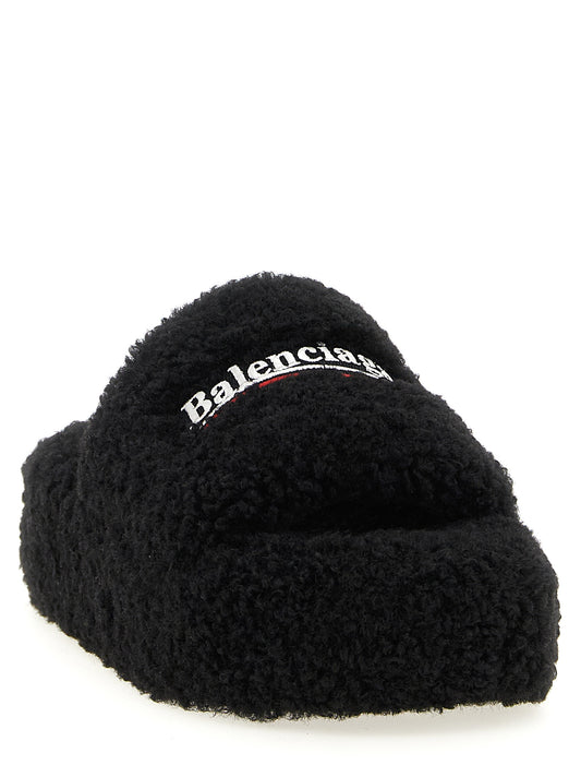 Balenciaga Sandalias Negras De Poliéster - Estética Urbana Y Sola Robusta