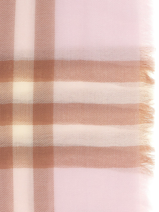 Mascarilla Burberry de lana multicolor
