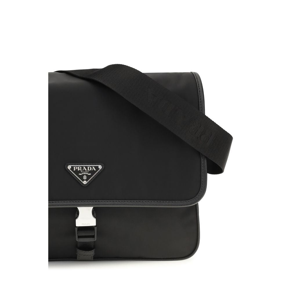 Bolso de hombro Prada de poliamida reciclada negra