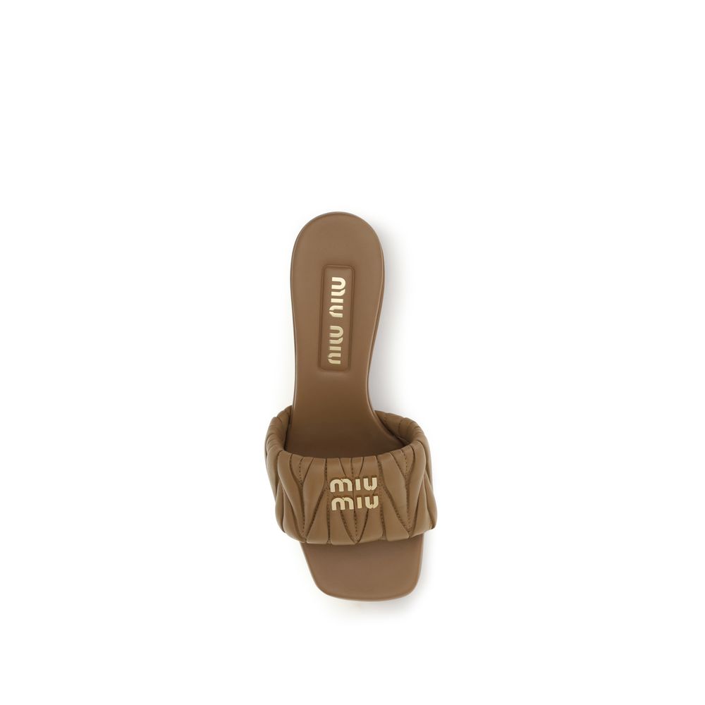 Sandalias Miu Miu de plataforma beige en piel de cordero Ovis Aries Aries