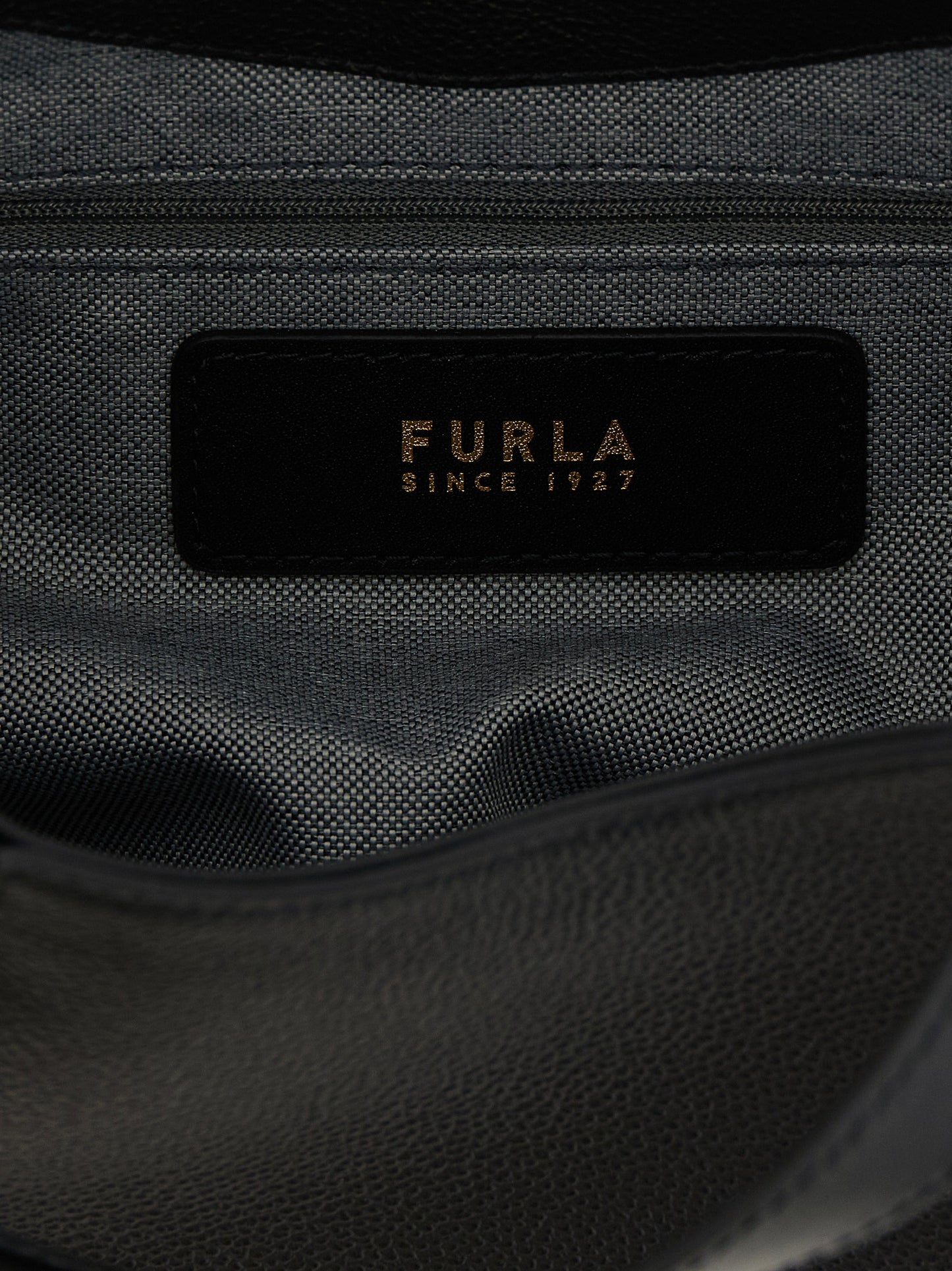 Sac cabas Furla Goccia en cuir de veau noir