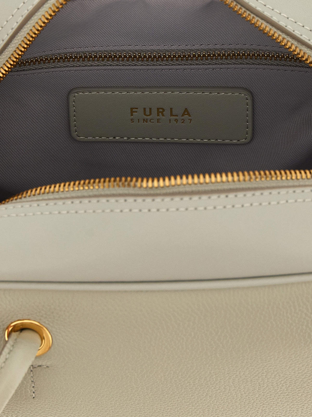 Bolso De Piel De Becerro En Color Gris De La Marca Furla