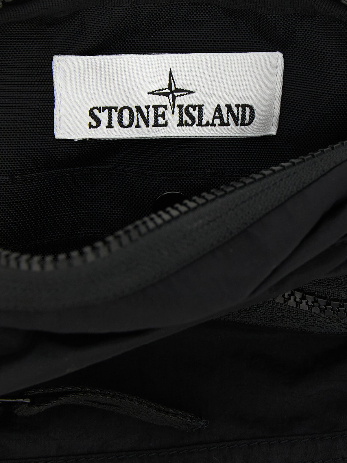 Sac bandoulière Stone Island en polyamide noir, modèle 9200015