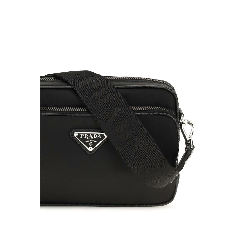 Bolso de hombro Prada de poliamida reciclada negra