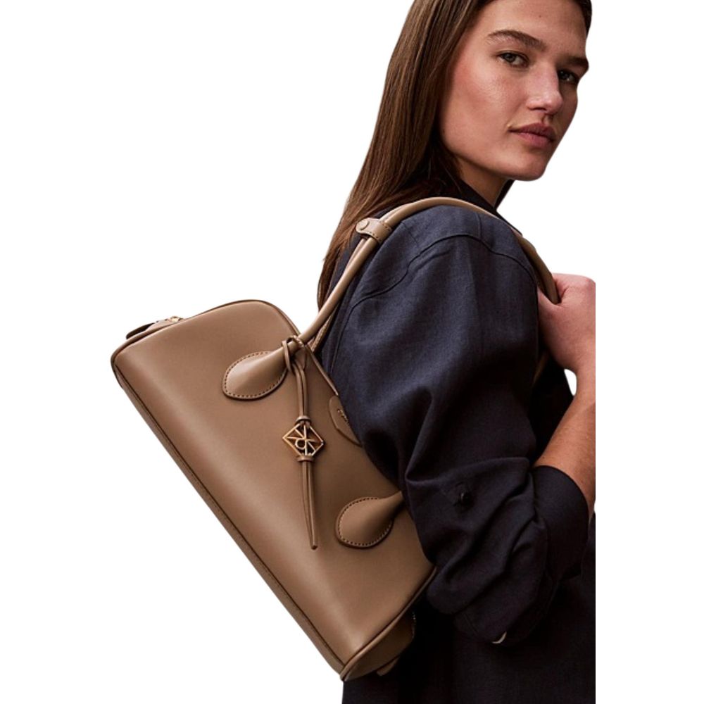 Bolso Calvin Klein De Polietileno Beige Con Organizador Interno Ref Lv04f3369