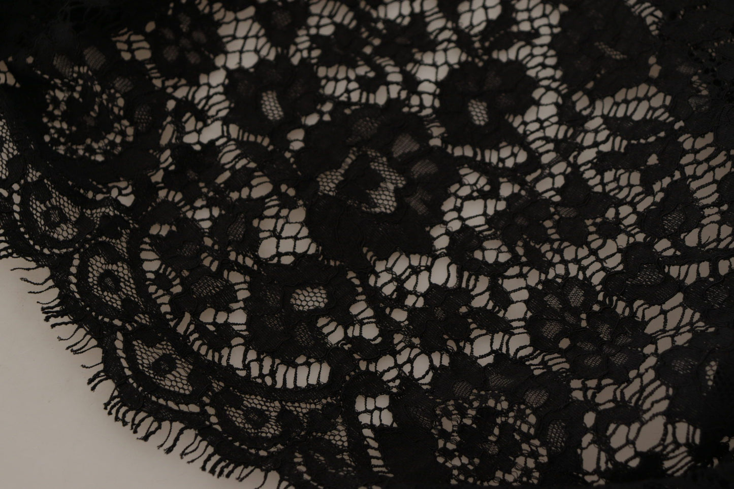 Blusa Sicily de Dolce & Gabbana negra de encaje floral