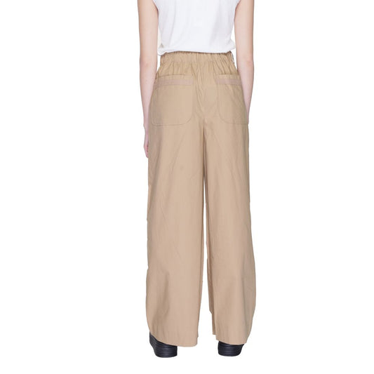 Pantalones casuales Blauer de algodón beis