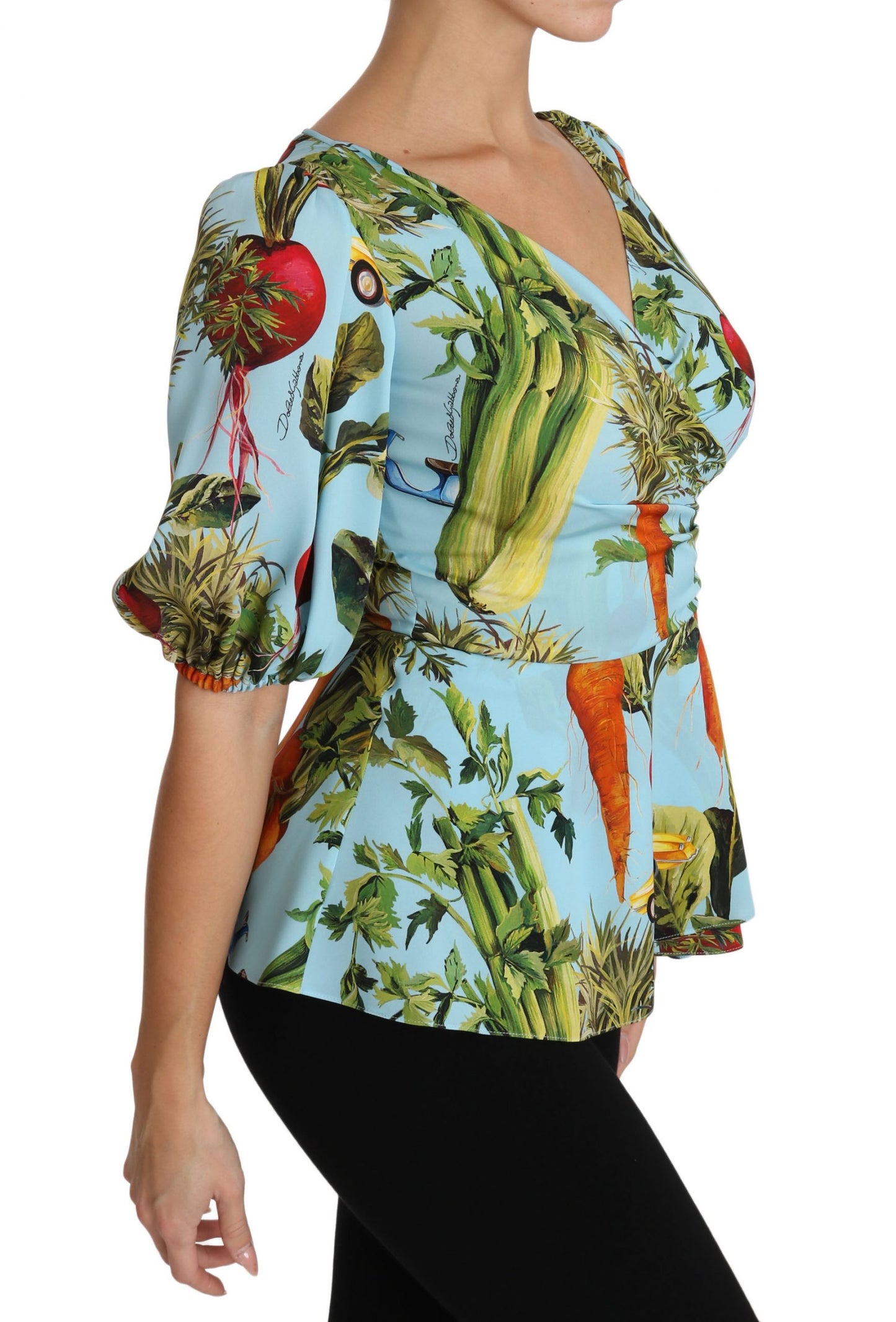 Top peplum cruzado de seda con estampado de vegetales multicolor de Dolce & Gabbana