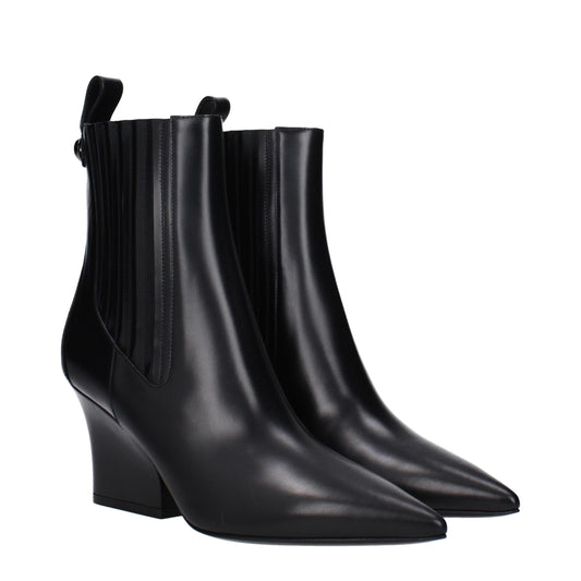 Botines Valentino Garavani de cuero negro