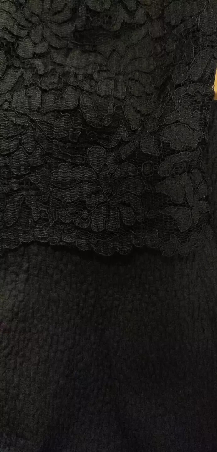 Dolce & Gabbana Vestido Ceñido de Encaje Negro Corte Tubo PARA EL PERSONAL