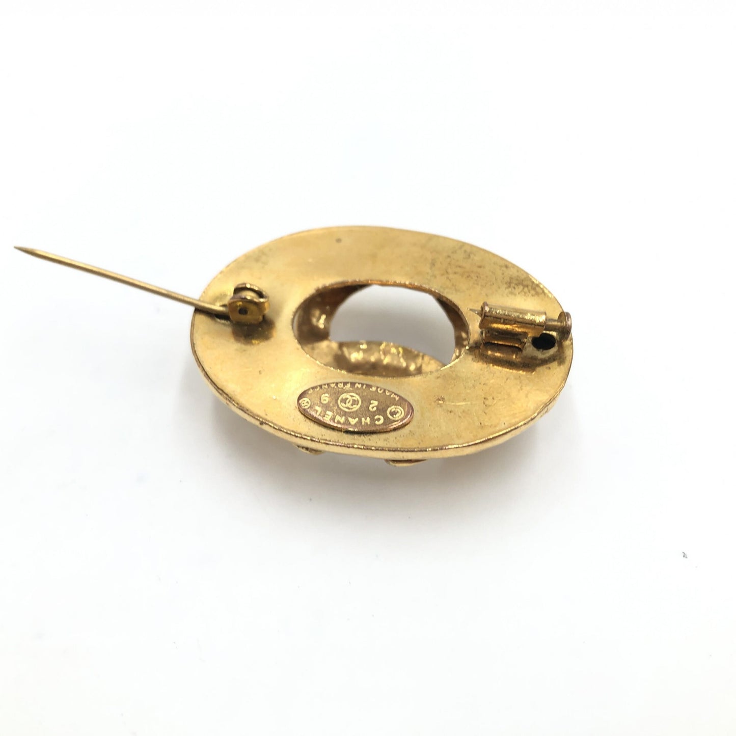 Broche Chanel Coco Mark Con Acabado Histórico Y Diseño Estructurado