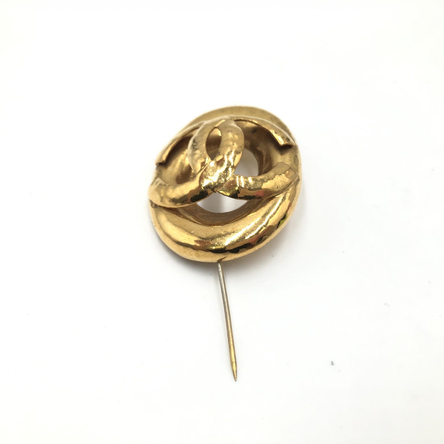 Broche Chanel Coco Mark Con Acabado Histórico Y Diseño Estructurado