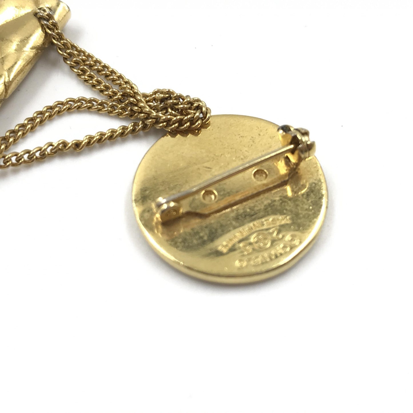Broche De Chanel Chapado En Oro Con Motivo De Bolso