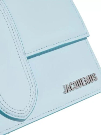 Sac à main Jacquemus Le Grand Bambino en cuir bleu pâle