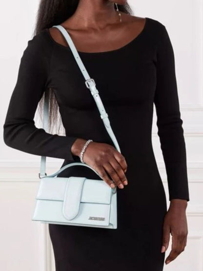 Sac à main Jacquemus Le Grand Bambino en cuir bleu pâle