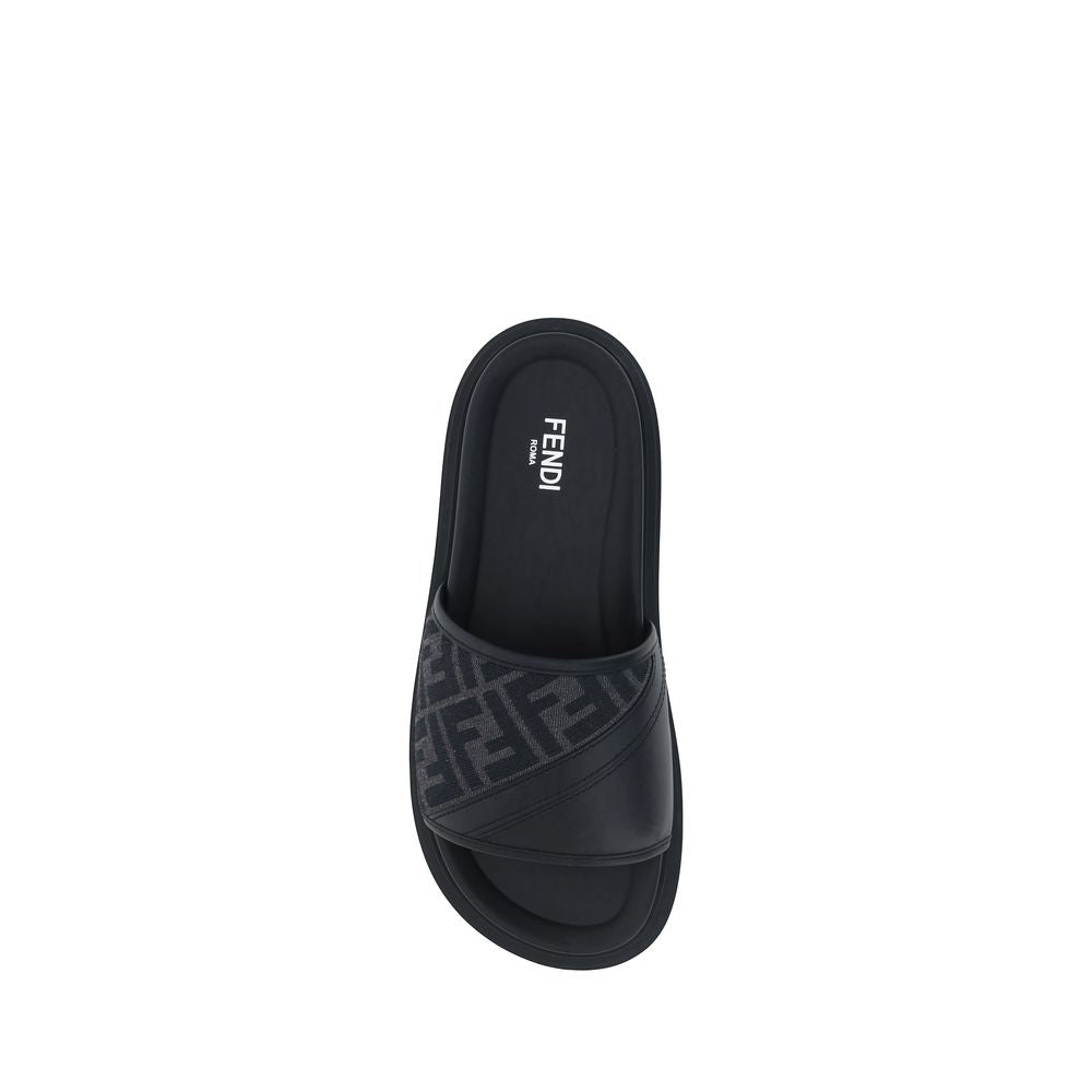 Sandalias planas Fendi de tela gris
