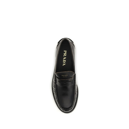 Mocasines Prada sin cordones de piel de becerro negra Bos Taurus
