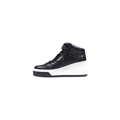 Zapatillas de plataforma de polietileno negras Guess