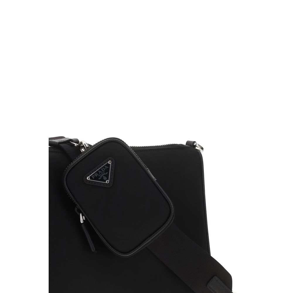 Bolso de hombro Prada de poliamida reciclada negra