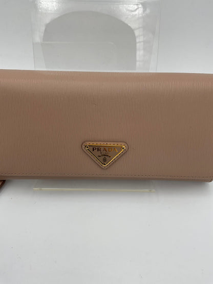 Portefeuille Prada en cuir Saffiano poudré avec porte-cartes