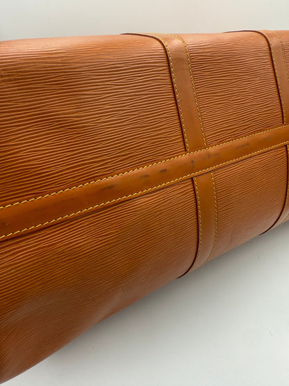 Louis Vuitton Sac de voyage Keepall 50 en cuir Épi marron résistant