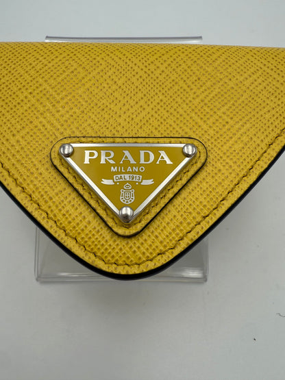 Porte-monnaie Prada en cuir Saffiano jaune