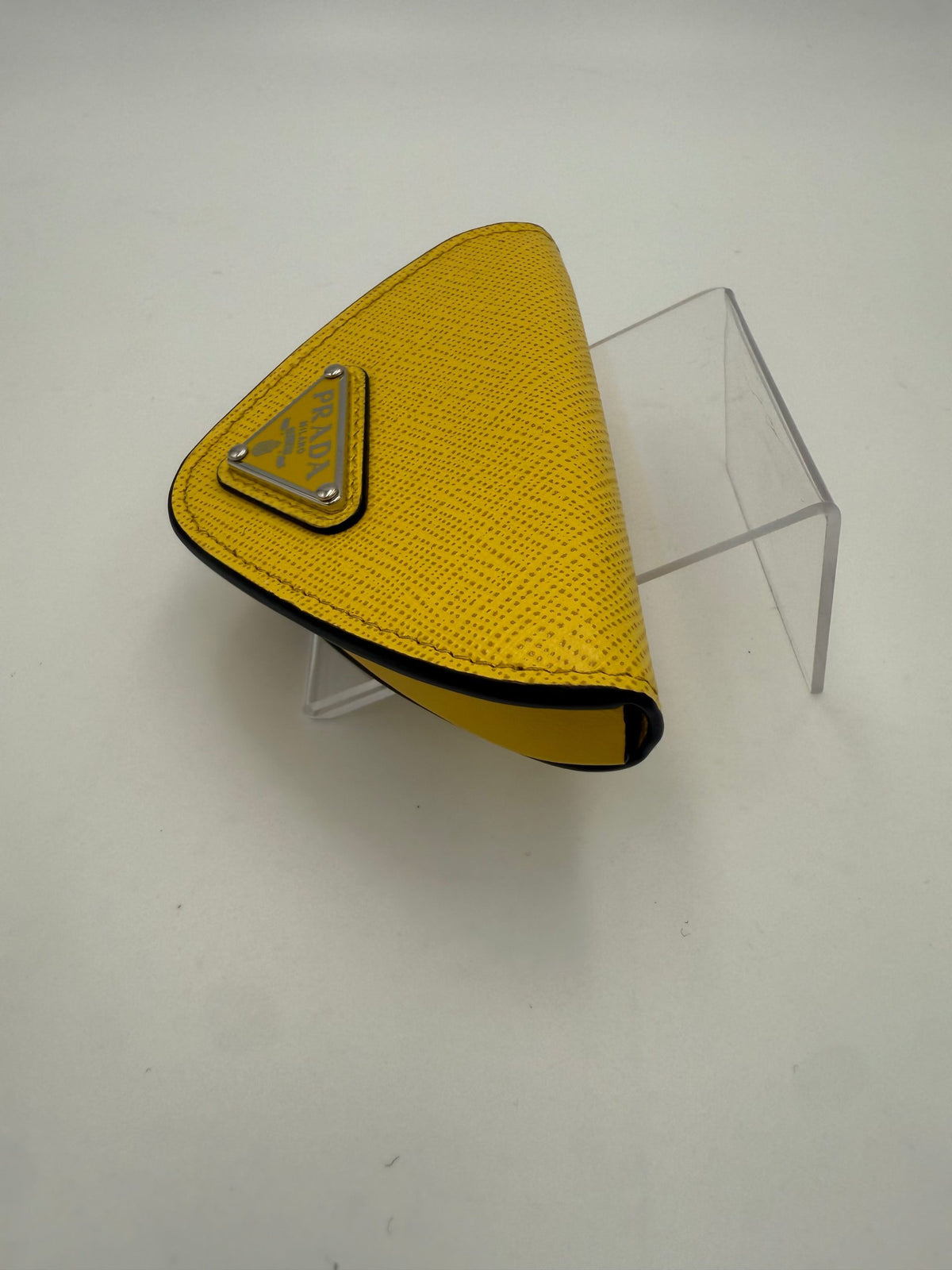 Porte-monnaie Prada en cuir Saffiano jaune