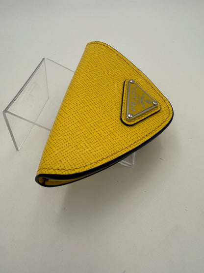 Porte-monnaie Prada en cuir Saffiano jaune