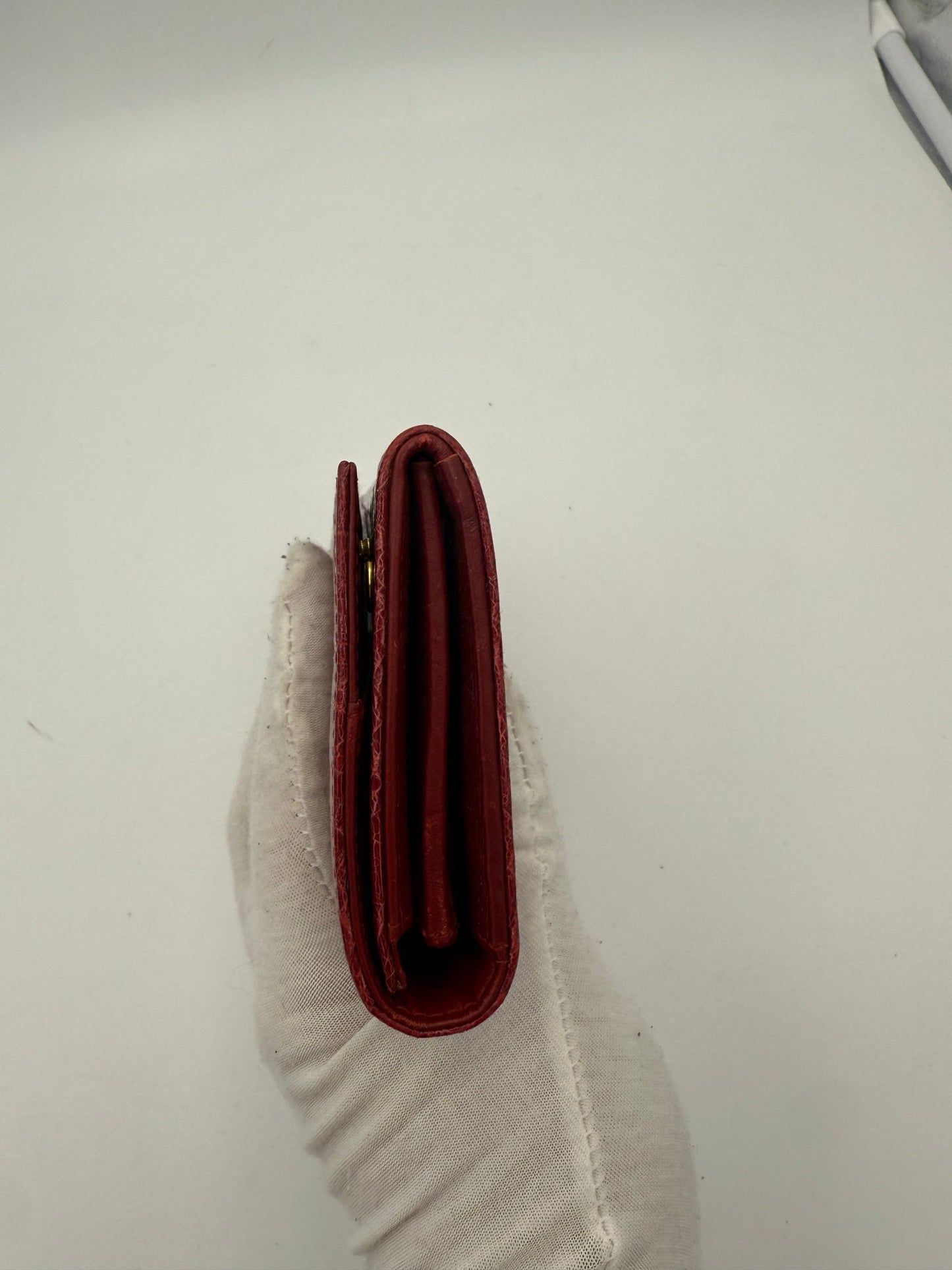 Portefeuille Miu Miu Rouge en Cuir Imprimé Croco