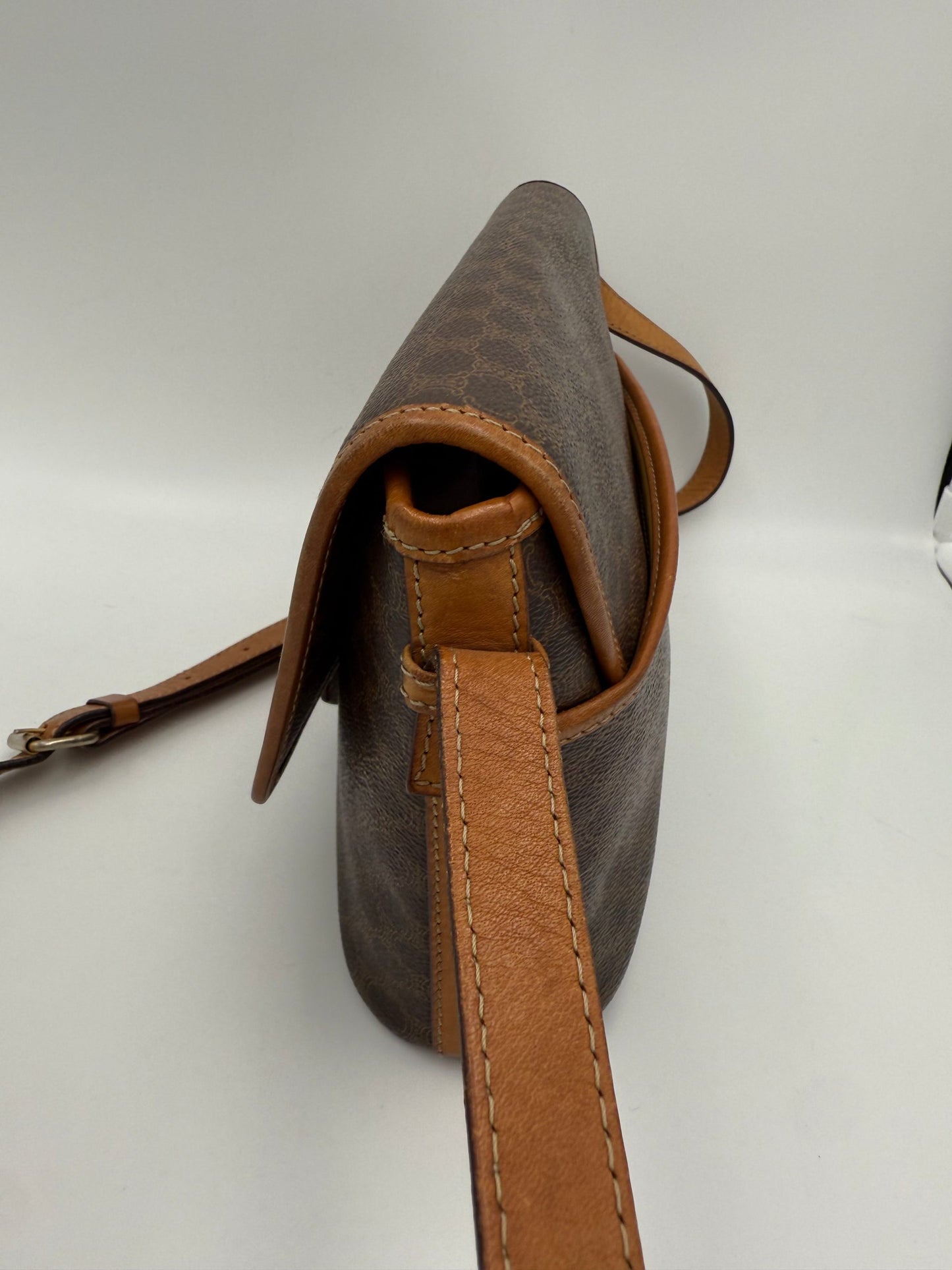 Bolso Céline Triomphe De Monograma Vintage Clásico