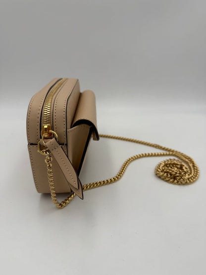 Gucci Jumbo GG Beige Shoulder Bag with Front Pocket