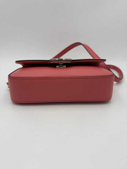 Sac porté épaule en cuir Gucci collection GG Marmont