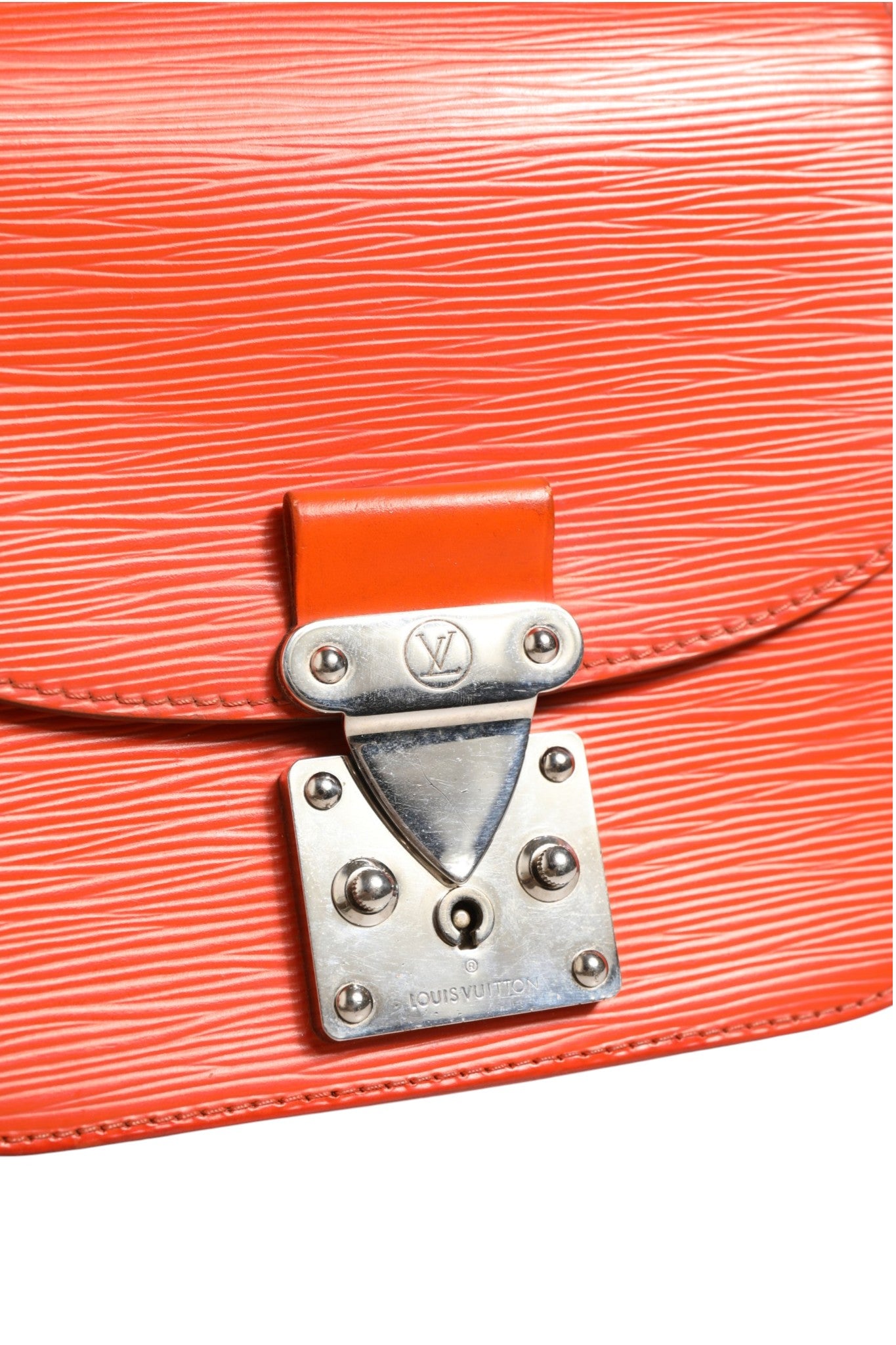 Bolso Louis Vuitton Edén PM Cuero Epi Diseño Compacto