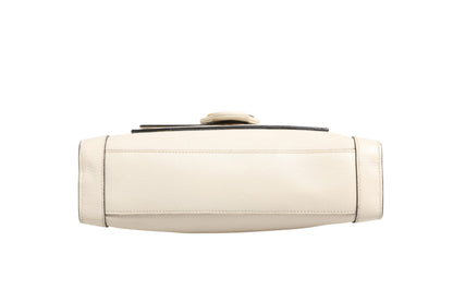 Gucci Petit Sac Bandoulière en Cuir Blanc Modèle Arli