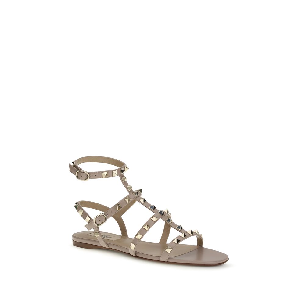 Sandalias planas de piel de becerro beige Bos Taurus de Valentino Garavani