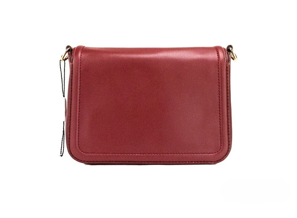 Bolso bandolera Marc Jacobs Medium Metal Signet Syrah de cuero liso con solapa
