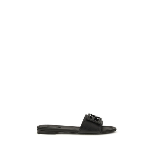 Sandalias planas Fendi de piel de becerro negra Bos Taurus