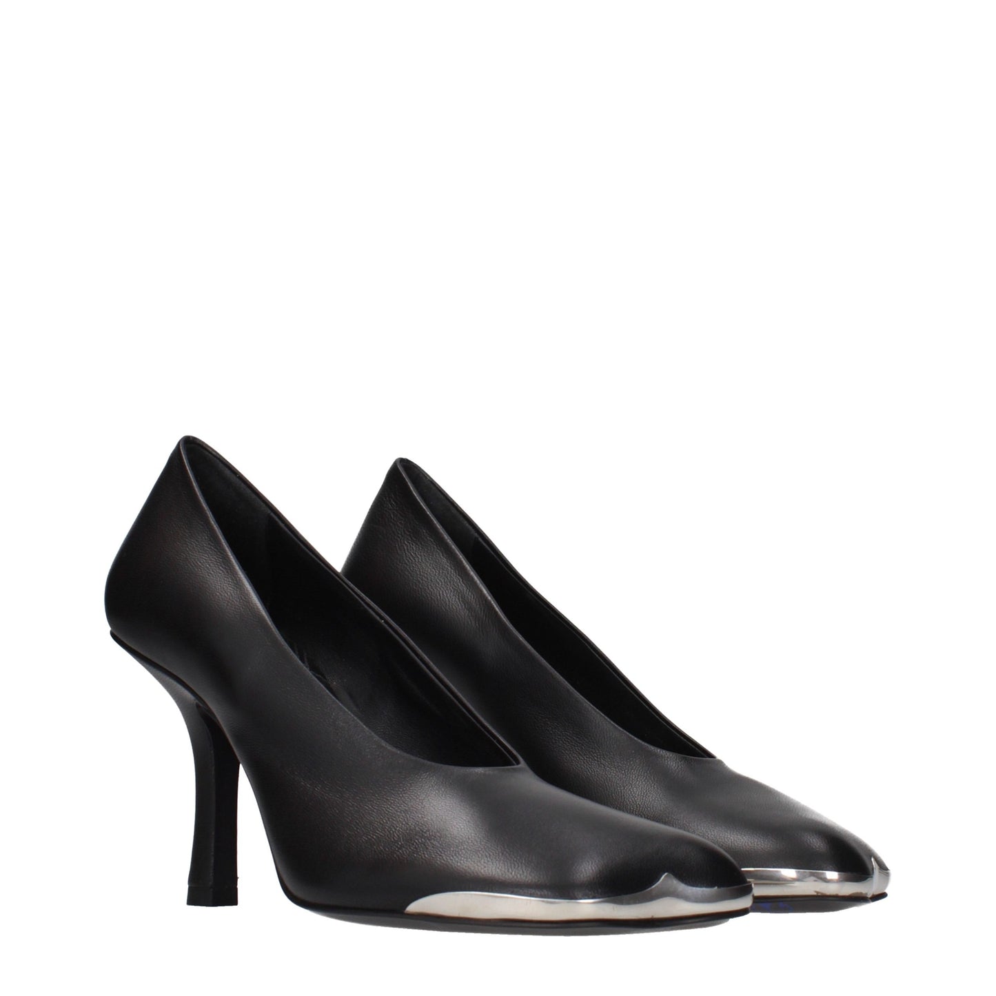 Zapatos de tacón alto de piel negra de Burberry