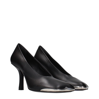 Zapatos de tacón alto de piel negra de Burberry