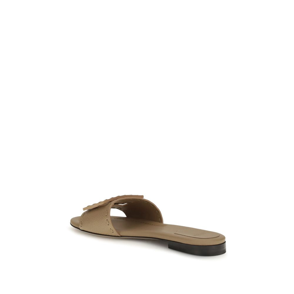 Sandalias planas Fendi de piel de becerro beige Bos Taurus