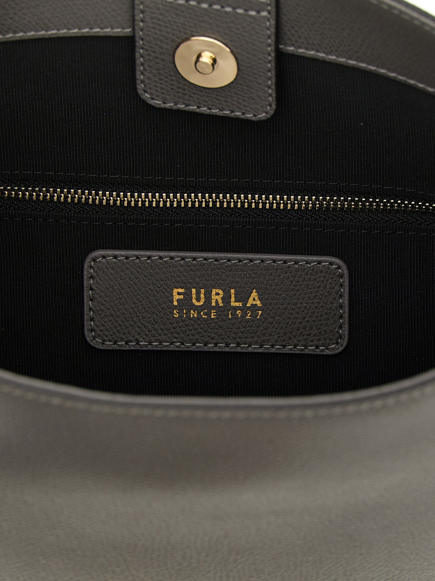 Bolso de hombro Furla de piel de becerro gris